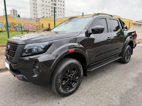 NISSAN FRONTIER 2.3 16V TURBO DIESEL PRO4X CD 4X4 AUTOMÁTICO